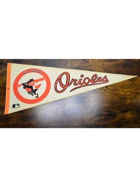 Vintage MLB Baltimore Orioles pennant collectible souvenir 30 inches